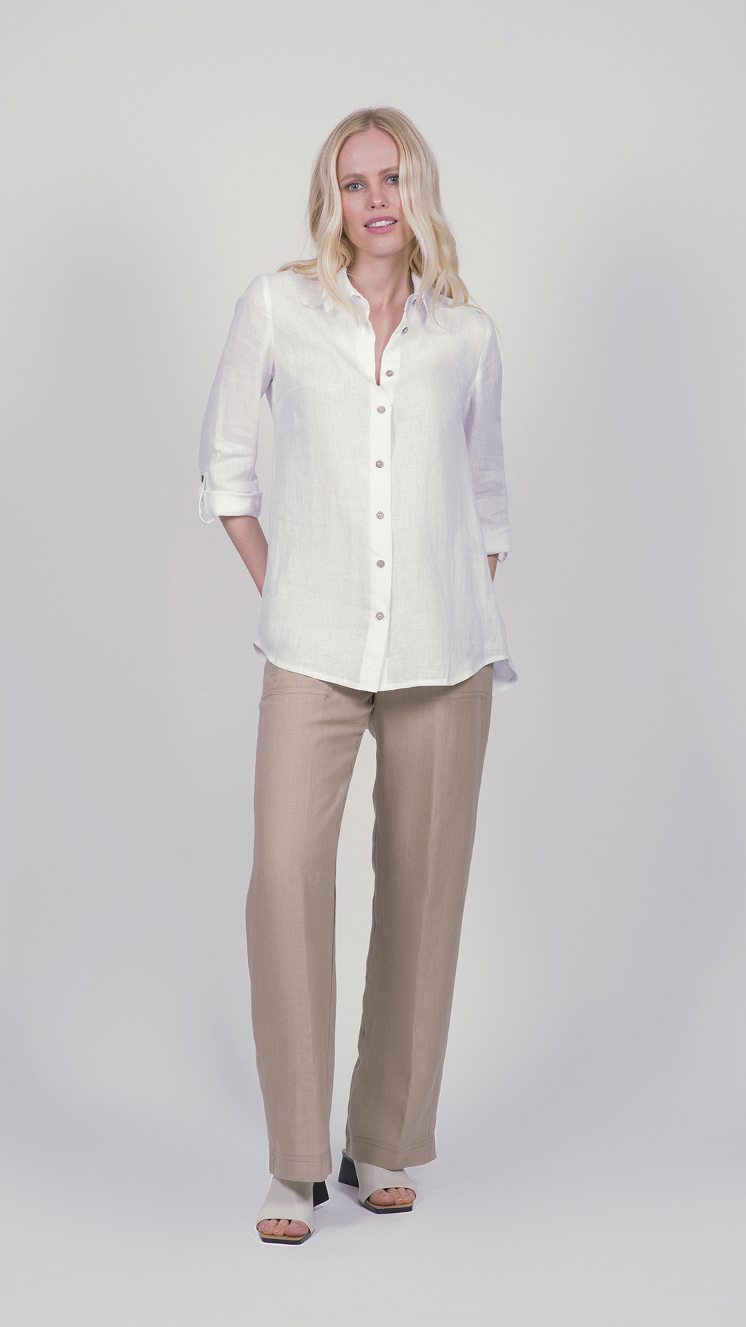 linoshirt01 bianco 1 1stAmerican camicia da donna manica tre quarti in 100% lino Made in Italy - camicia collo classico con bottoni e laccio laterale su maniche - puro lino