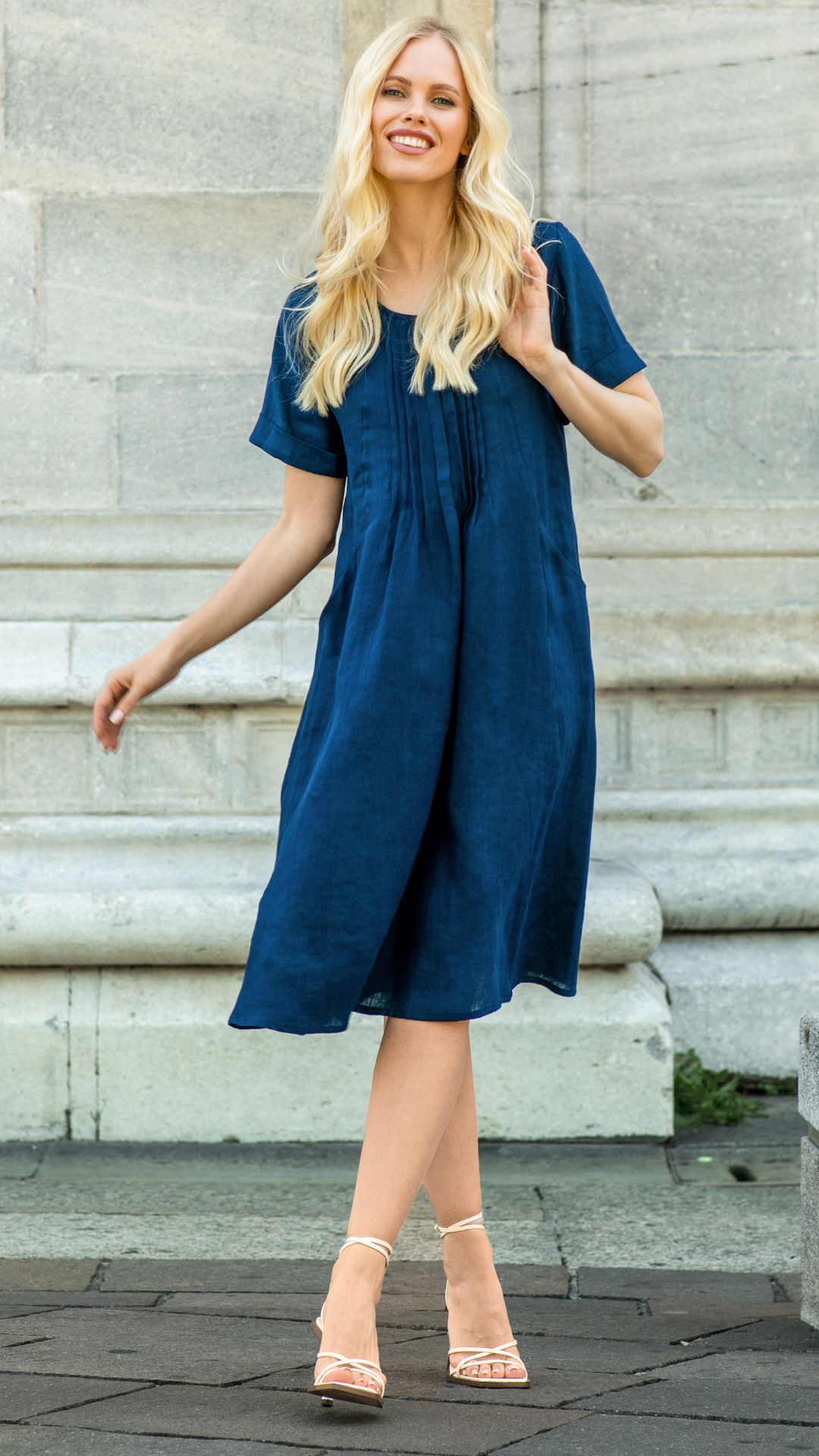 Linodress07 blu 3 1stAmerican vestito da donna manica corta con lavorazione frontale 100% lino Made in Italy - abito con tasche laterali - puro lino