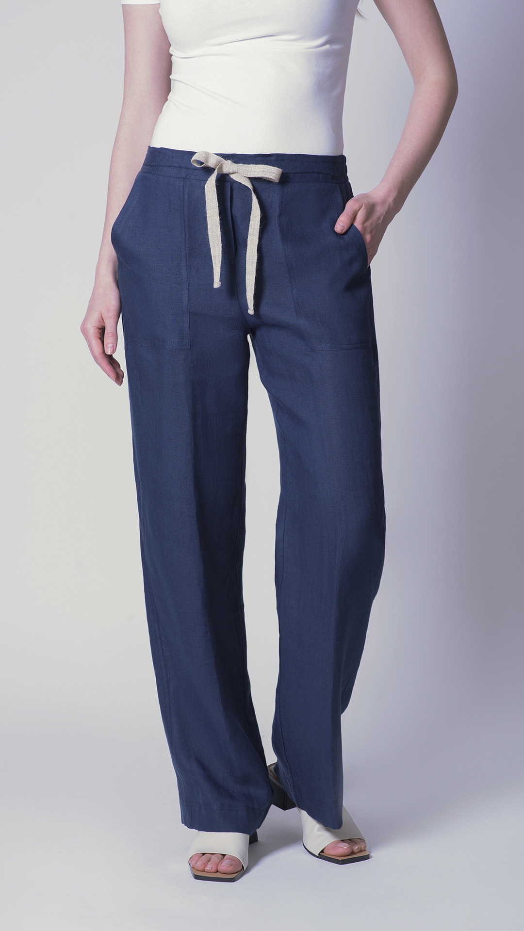 Linopants01 blu 1 1stAmerican pantalaccio da donna 100% lino Made in Italy con tasche taglio classico - pantalone con laccio in contrasto - puro lino